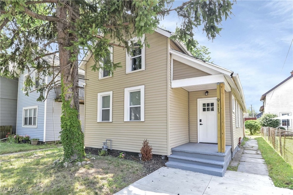 For Sale $324,900 • Co-Listing Agent