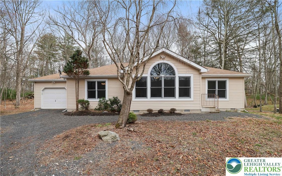 118 Quail Ct, Bushkill, PA 18324 - photo 1