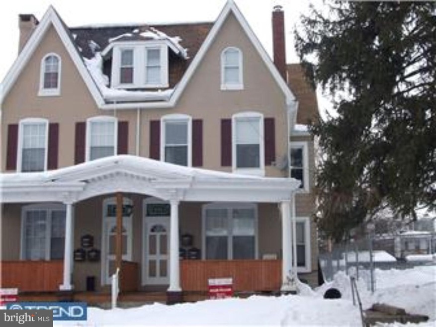 820 N Front St, Reading, PA 19601 - photo 1