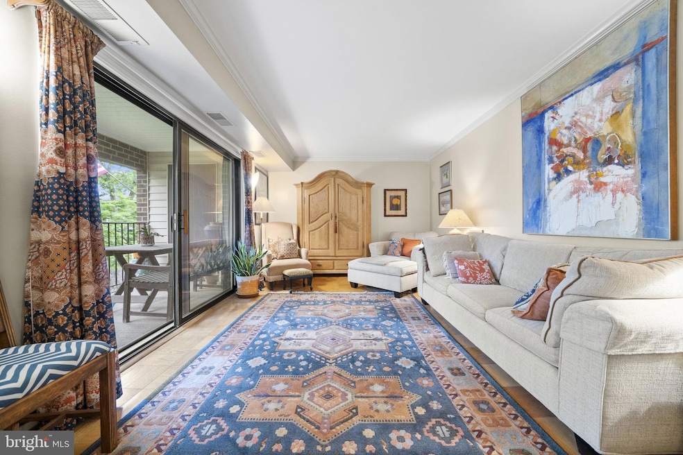 7332 Tavenner Ln unit 3B, Alexandria, VA 22306 - photo 1