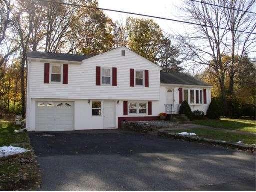 36 Bumble Bee Cir, Shrewsbury, MA 01545 - photo 1