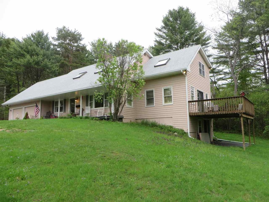 898 Rocky Ridge Rd, Saint Johnsbury, VT 05819 - photo 1