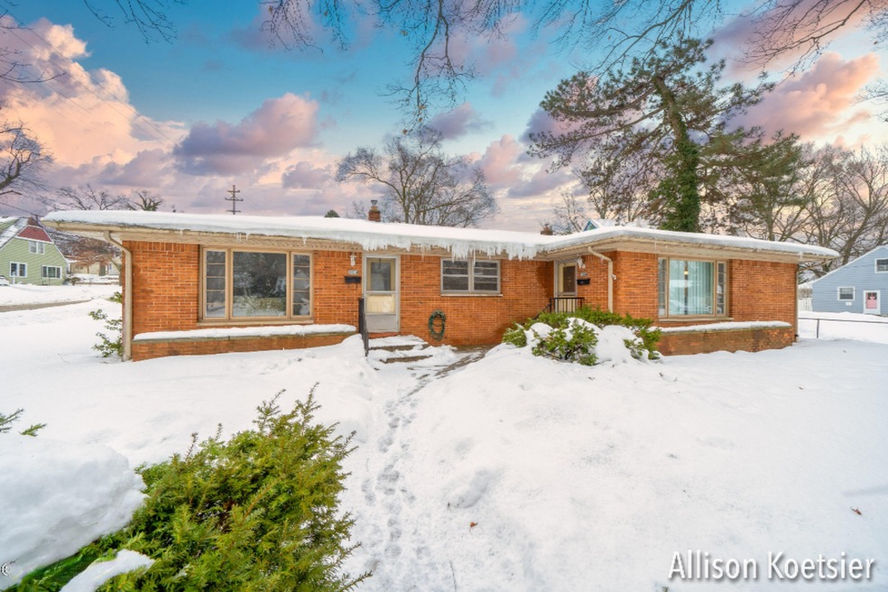 1644 Rossman SE, Grand Rapids, MI 49507-
