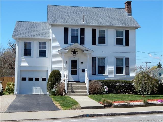 409 Ocean Ave, New London, CT 06320 - photo 1