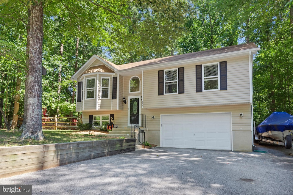 513 Chisholm Trail, Lusby, MD 20657 - photo 1