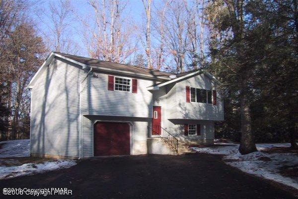 1112 Acorn Dr, Kunkletown, PA 18058 - photo 1