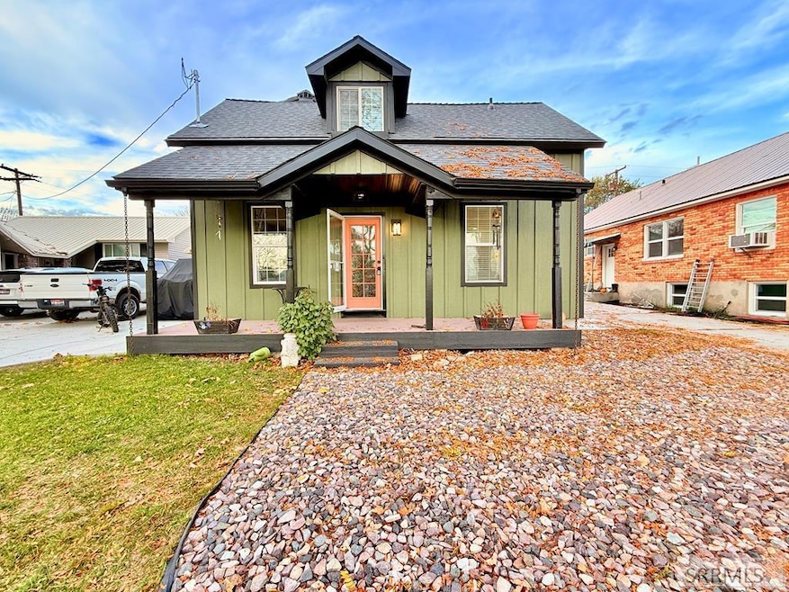 For Sale $239,000 • Co-Listing Agent