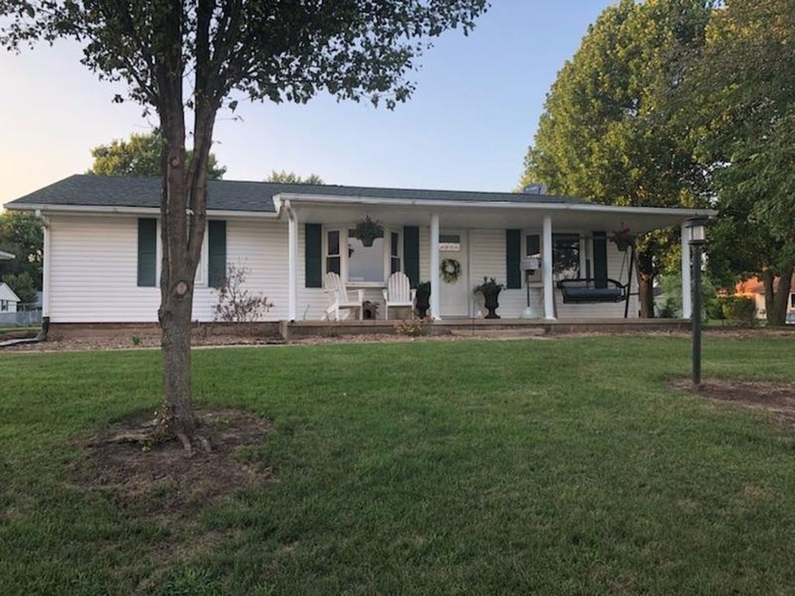 324 Sleepy Ln, Attica, IN 47918 - photo 1