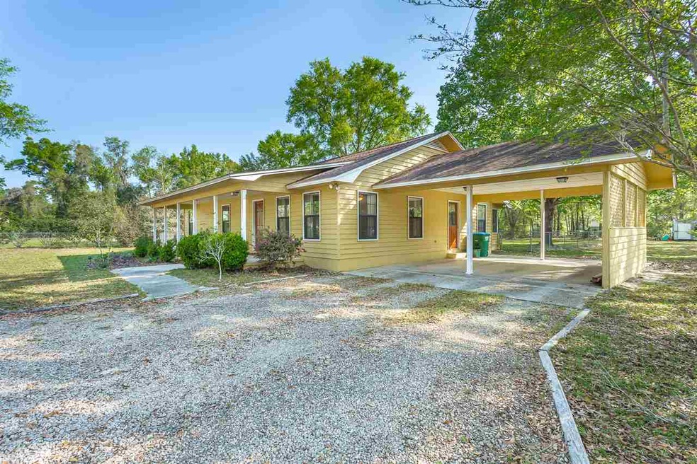 10 Wisteria Dr, Crawfordville, FL 32327 - photo 1