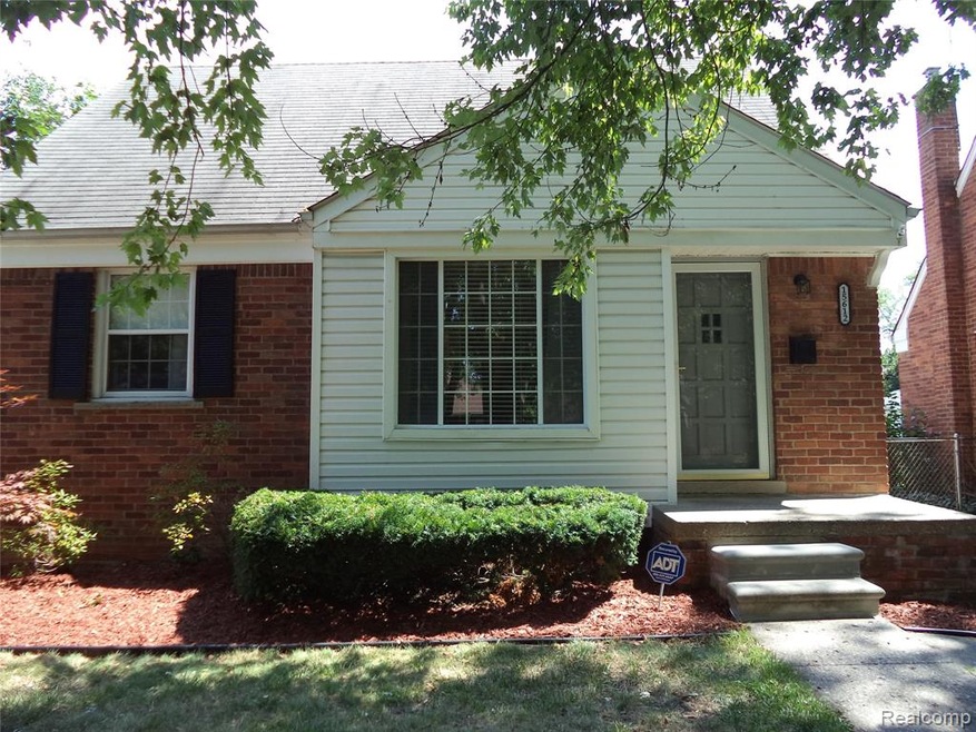 15612 Gaylord Front 2.JPG