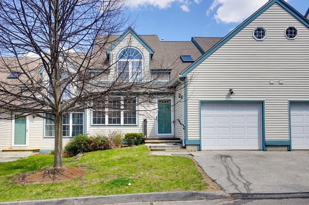 55 Lebeaux Dr unit 55, Shrewsbury, MA 01545 - photo 1