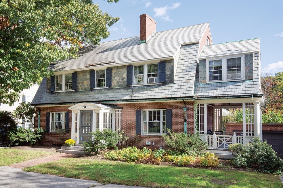 34 Hawthorn Rd, Brookline, MA 02445 - photo 1