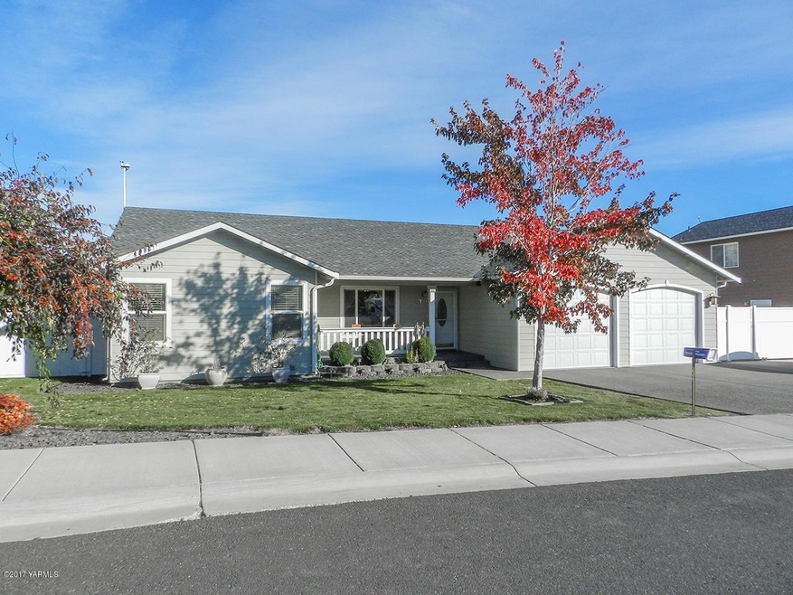 101 Apple Loop - Naches, WA 98937