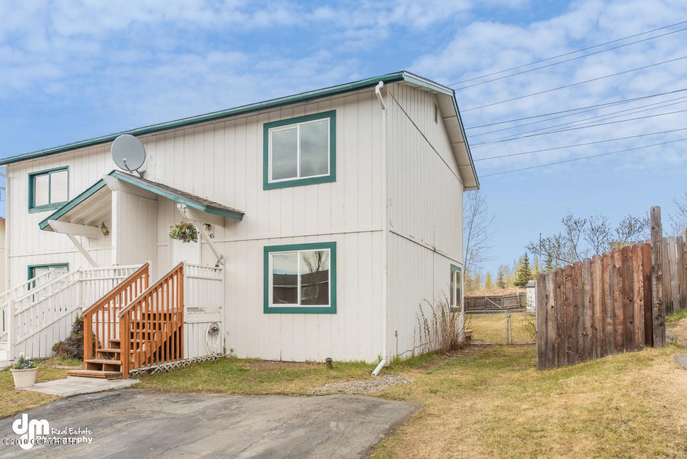 Exterior-DAVEJ-5587-SMALL