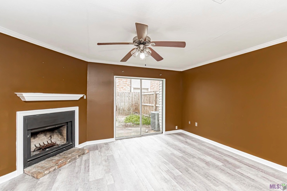 908 W Tony St unit 10B, Gonzales, LA 70737 - photo 1