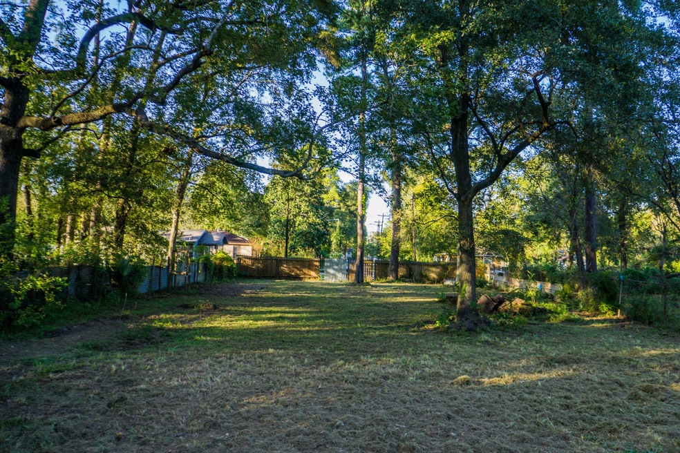 6529 Mcwilliams Dr, Houston, TX 77091 - photo 1