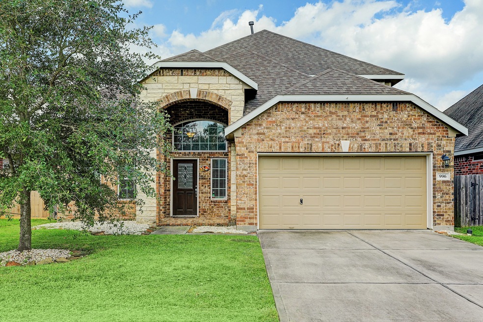 996 Brady Ln, Alvin, TX 77511 - photo 1
