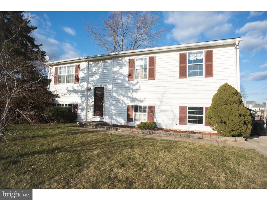 8 Francis Cir, Newark, DE 19711 - photo 1