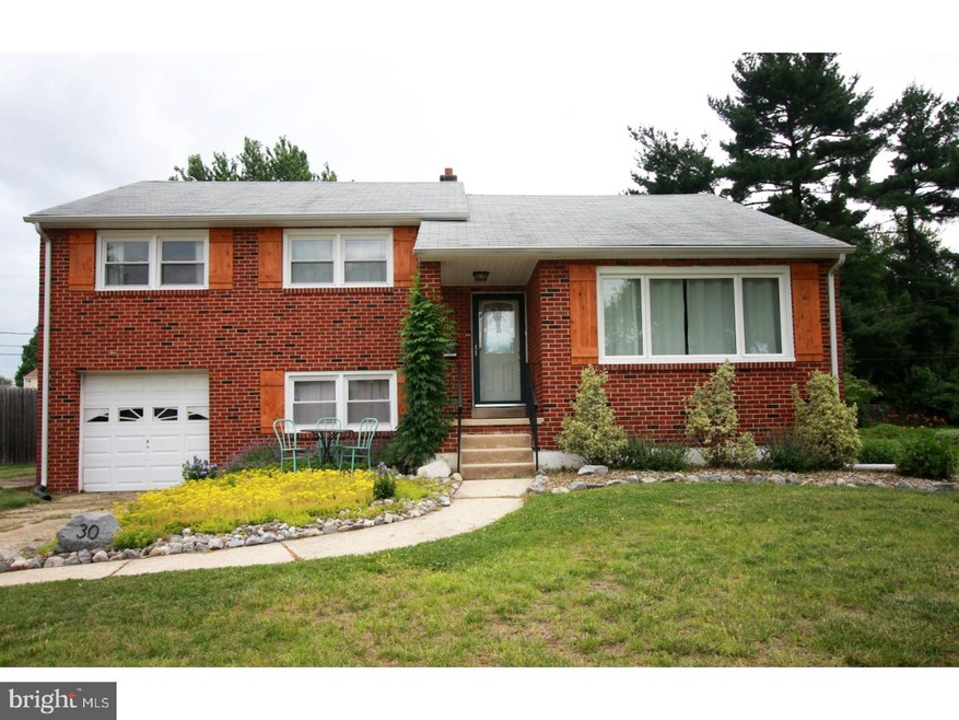 30 Whitehall Cir, Wilmington, DE 19808 - photo 1