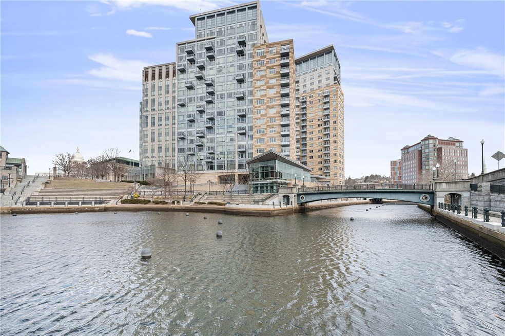 Waterplace unit 1512, Providence, RI 02903 - photo 1