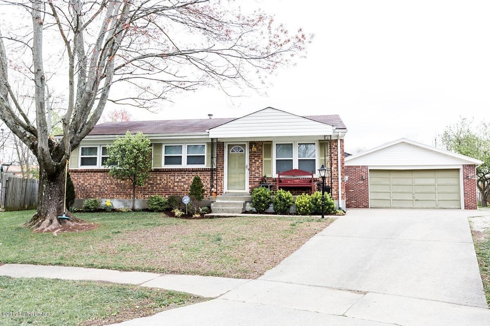 6505 Pagoda Ct, Louisville, KY 40229 - photo 1