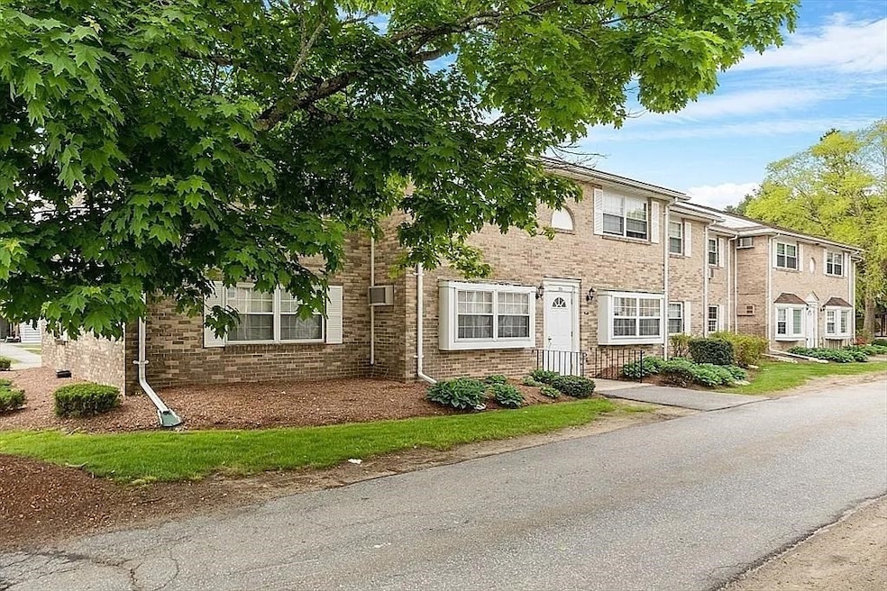 For Rent $1,800/month