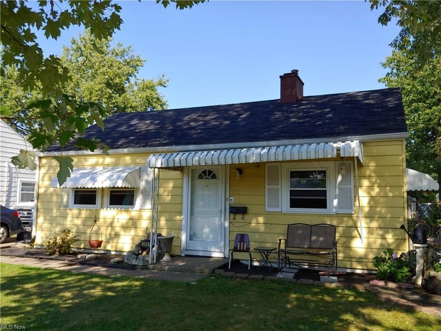 3865 Meadow Ln, Lorain, OH 44055 - photo 1