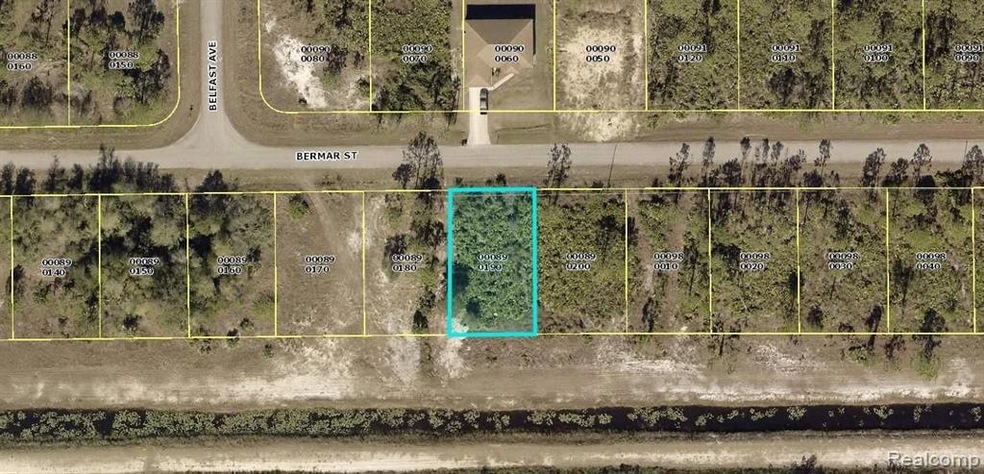 1236 Bermar St, Fort Myers, FL 33913 - photo 1