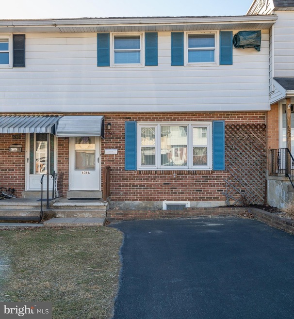 636 A Centre St, Reading, PA 19605 - photo 1