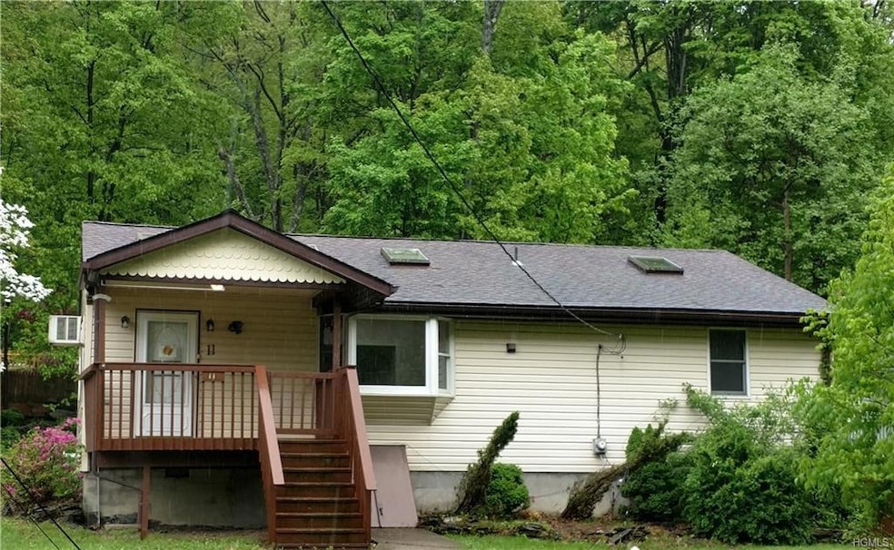 11 Woodland Cir N, Monroe, NY 10950 - photo 1