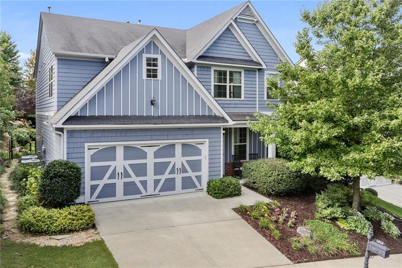 Beautiful craftsman, one owner home.  Move in read