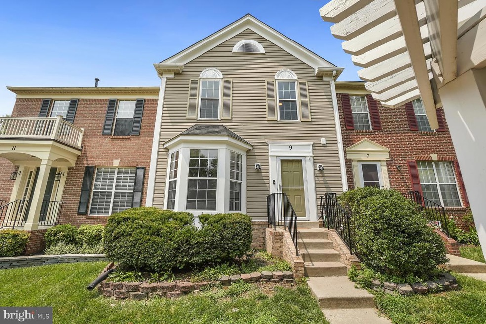 9 Cottage Field Ct, Germantown, MD 20874 - photo 1