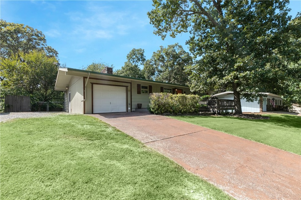 18 Hollow Way Dr, Bella Vista, AR 72715 - photo 1