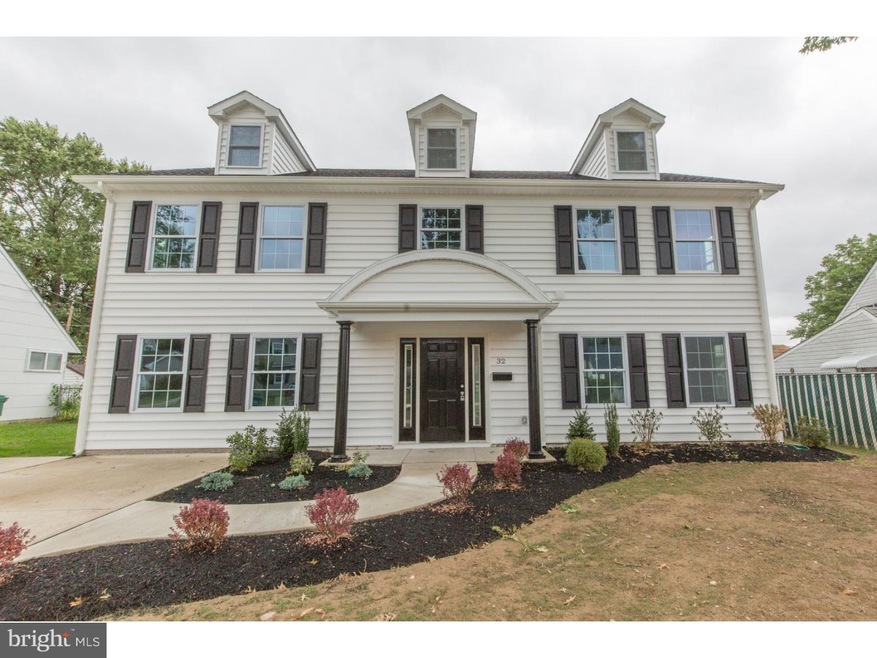 32 Rustleaf Ln, Levittown, PA 19055 - photo 1