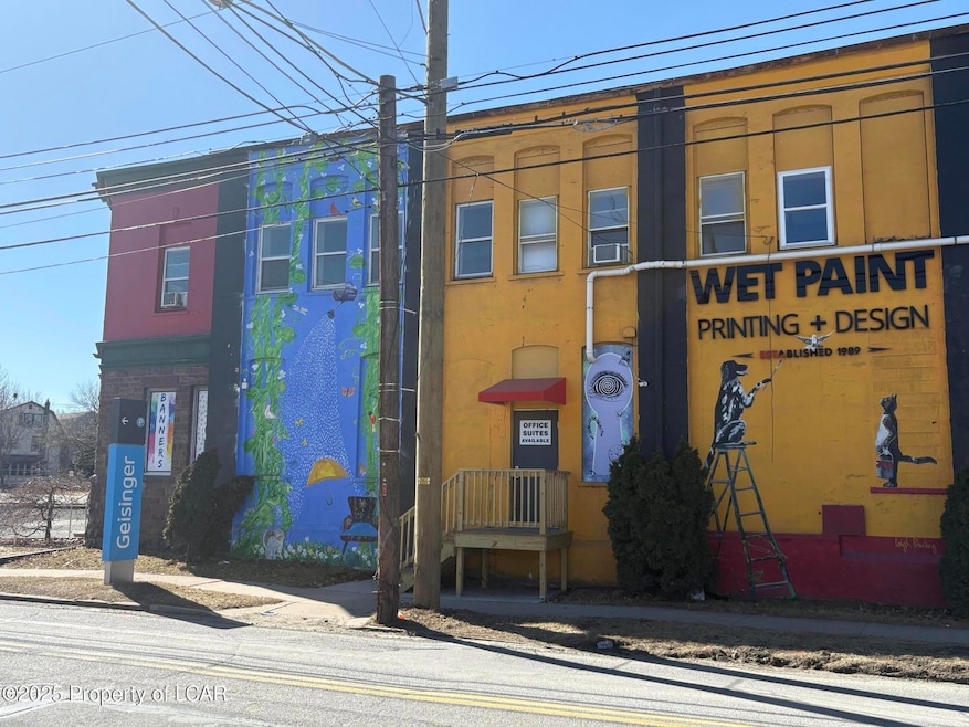 152 Horton St photo 1
