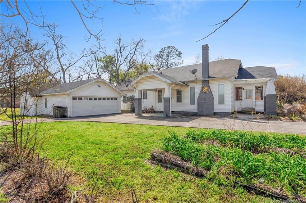 201 W Russell Ave, Welsh, LA 70591 - photo 1