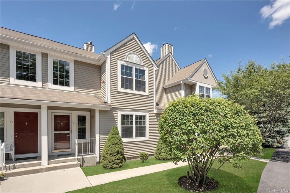 35 Stone Creek Ln, Briarcliff Manor, NY 10510 - photo 1