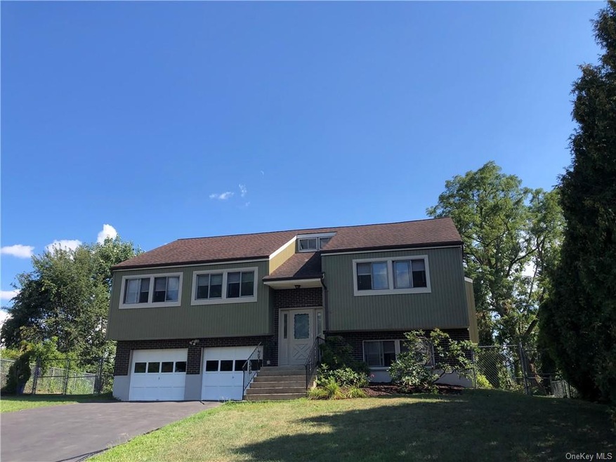 55 Creamery Dr, New Windsor, NY 12553 - photo 1