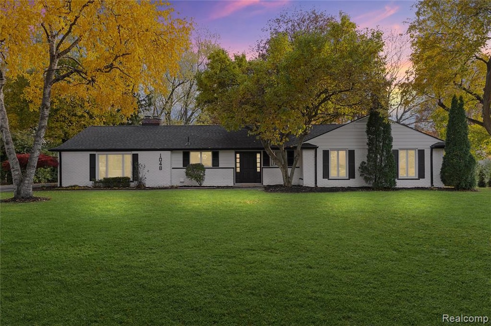 1048 Satterlee Rd, Bloomfield Hills, MI 48304 - photo 1