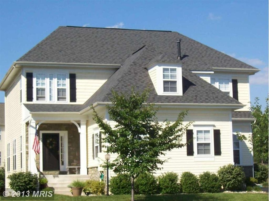 9271 Falling Water Dr, Bristow, VA 20136 - photo 1