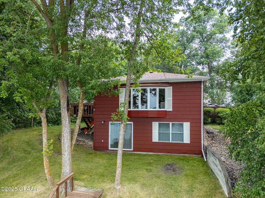 Under Contract $550,000