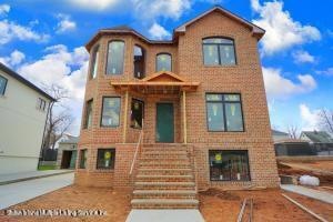 15 Frosinone Ln, Staten Island, NY 10309 - photo 1
