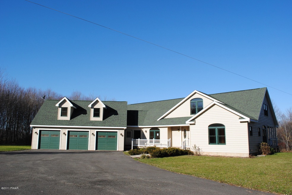 1524 Hamlin Hwy, Lake Ariel, PA 18436 - photo 1