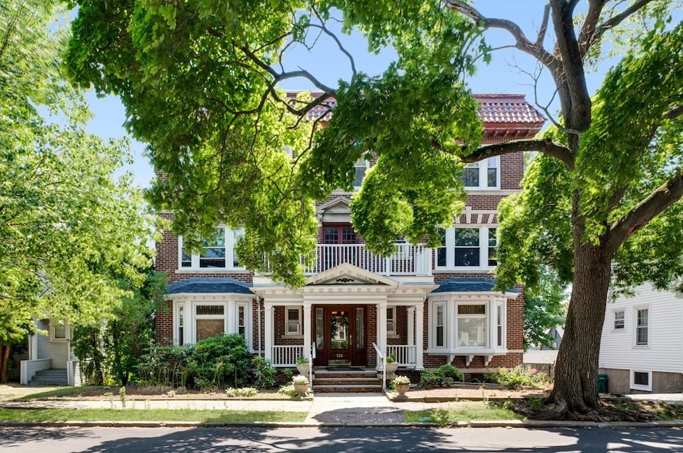 Sold $390,000 • Co-Listing Agent