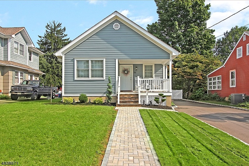 176 Stout Ave, Middlesex, NJ 08846 - photo 1