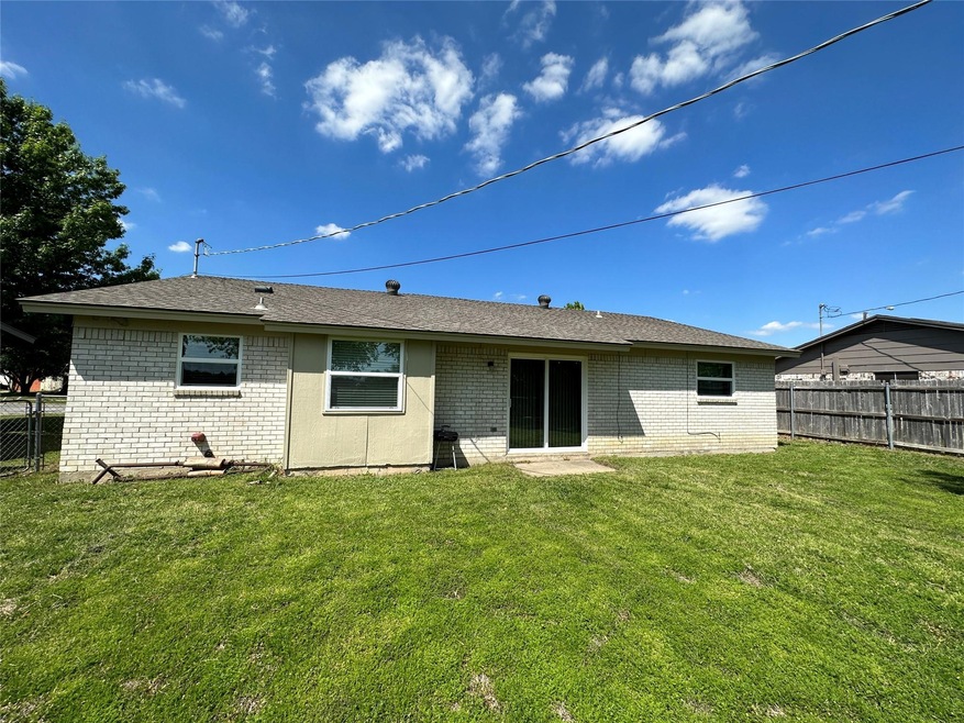 6305 Dorchester Trail, North Richland Hills, TX 76182 - photo 1