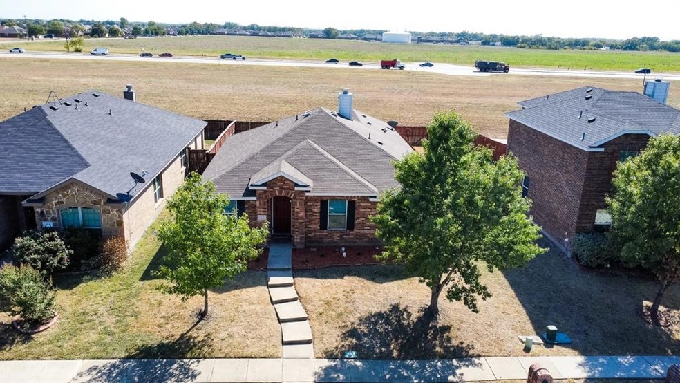 660 Austin Ln, Lavon, TX 75166 - photo 1