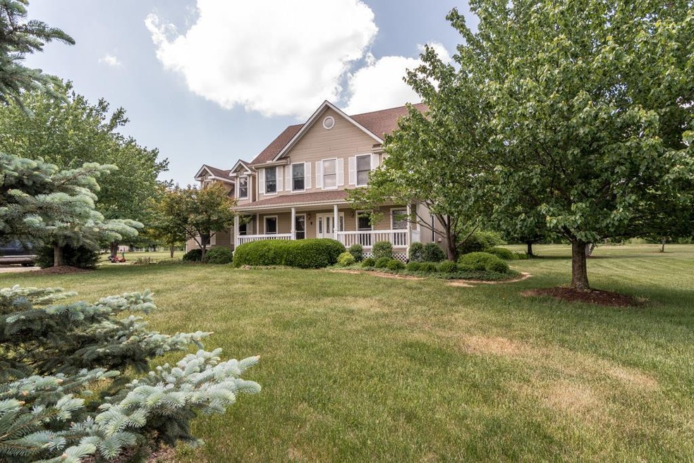 Welcoming Front Porch & Cul-de-sac Acreage