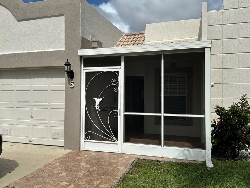 9111 Fairbanks Ln, Boca Raton, FL 33496 - photo 1