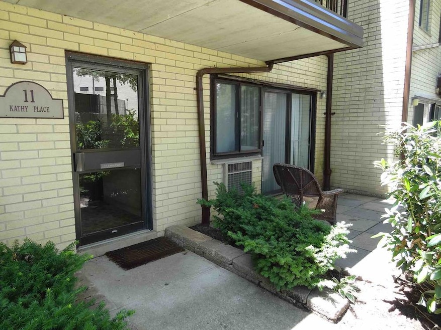 unlisted-address, Staten Island, NY 10314 - photo 1